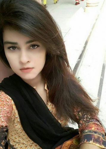 Baştan çıkaran orijinal resimli hanım Behire