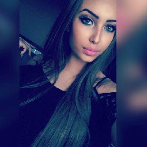 Etkileyici buğday tenli hatun Cevher