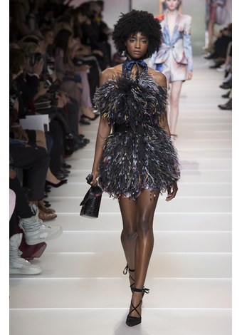 Giorgio Armani Ilkbahar-yaz 2018 defilesi 