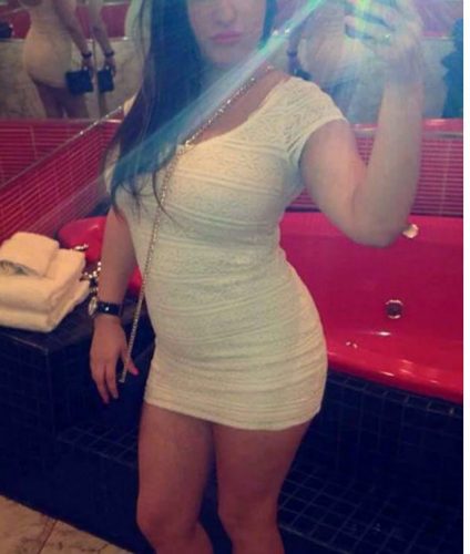 Kıvrak dansöz escort Ajda