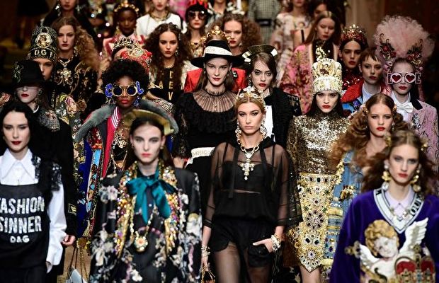Milano Moda Haftası'nda Dolce&gabbana defilesi 